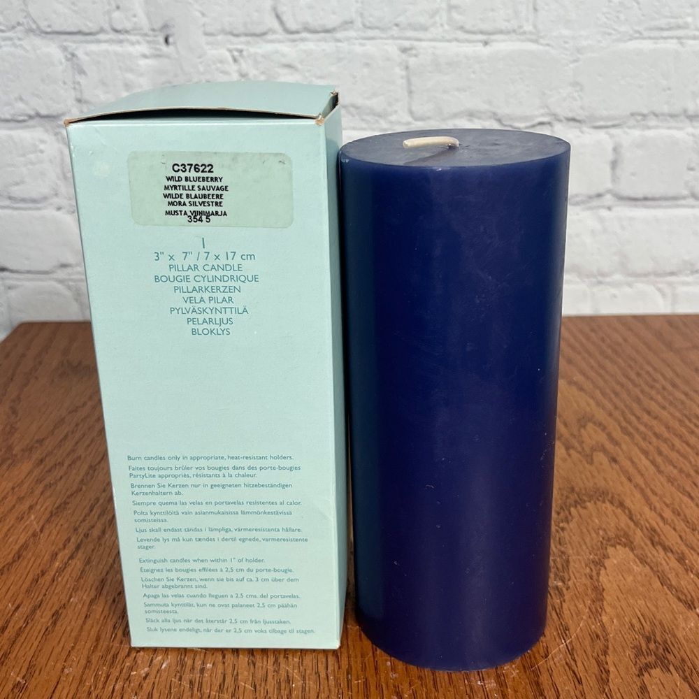 PARTYLITE Strawberry Rhubarb 2  Pillar Candles Retired Size 3” x 7” see details